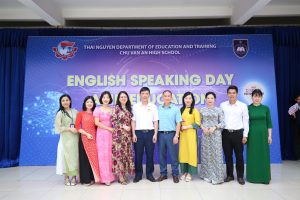 KHOA QUỐC TẾ – ĐẠI HỌC THÁI NGUYÊN ĐỒNG HÀNH CÙNG NGÀY HỘI NÓI TIẾNG ANH TẠI TRƯỜNG THPT CHU VĂN AN VỚI CHỦ ĐỀ “AI IN EDUCATION”